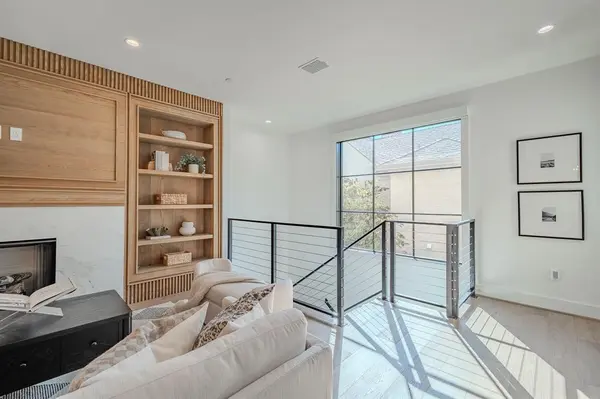 4128 University Boulevard #2, University Park, TX 75205