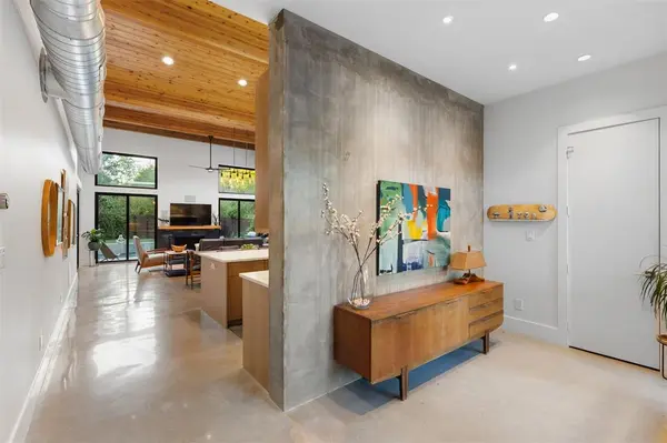 8619 San Benito Way, Dallas, TX 75218