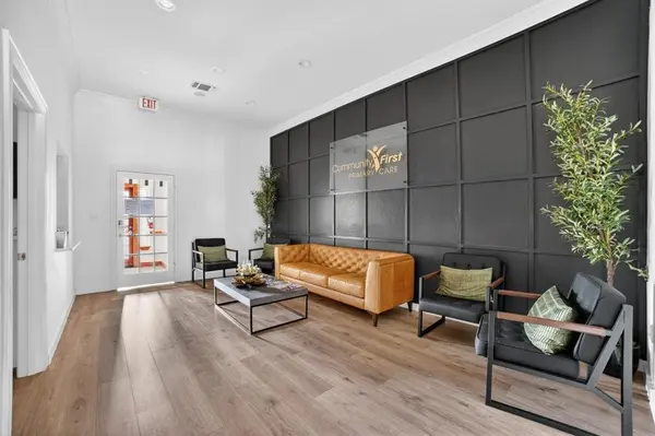 2321 Ira E Woods Avenue #Suite 120, Grapevine, TX 76051