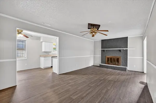 10517 Castlerock Drive, Dallas, TX 75217