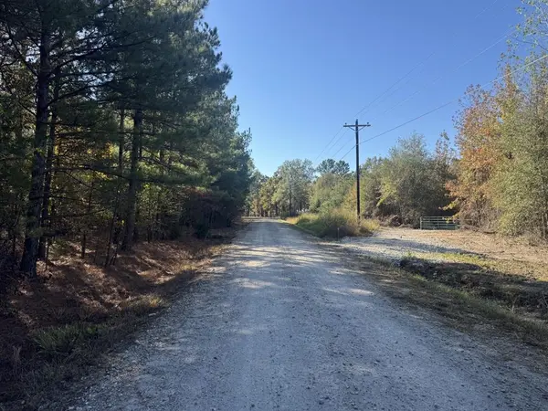 00 CR 2451, Clarksville, TX 75426