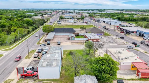 104 SE 12th Avenue, Mineral Wells, TX 76067