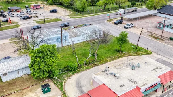 104 SE 12th Avenue, Mineral Wells, TX 76067