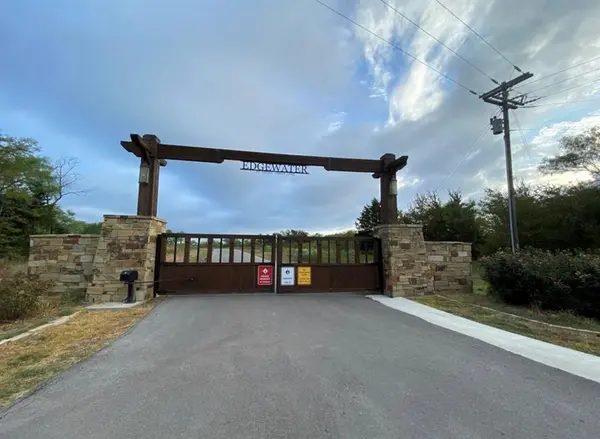 8967 Southern Shore Court, Kemp, TX 75143