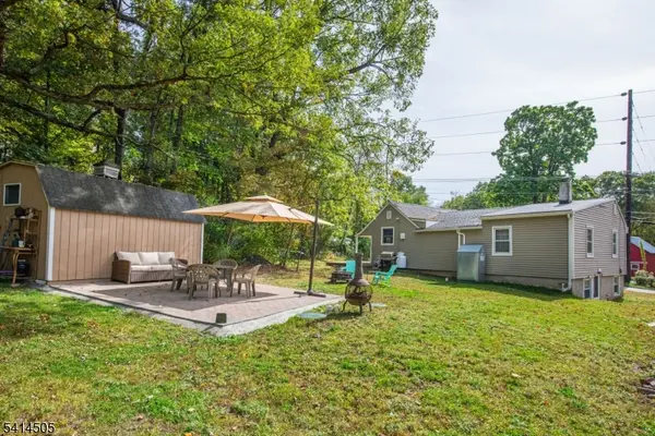 25 Lake Pochung Rd, Vernon Twp., NJ 07461