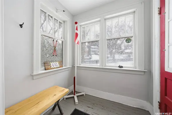 615 Walmer ROAD, Saskatoon, SK S7L 0E3