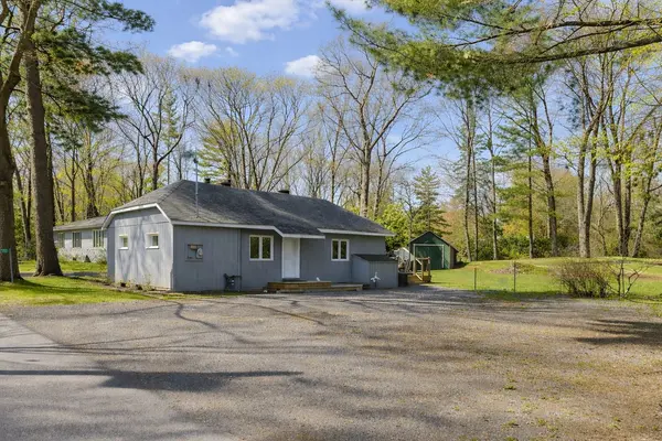 191 Macmillan LN, Constance Bay - Dunrobin - Kilmaurs - Woodlawn, ON K0A 3M0