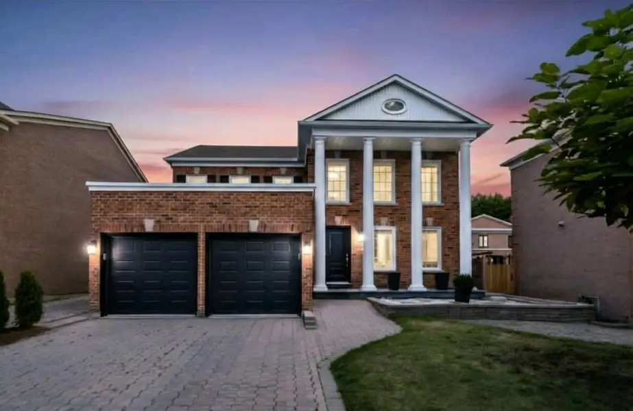 26 Cowles CT, Richmond Hill, ON L4C 9A5