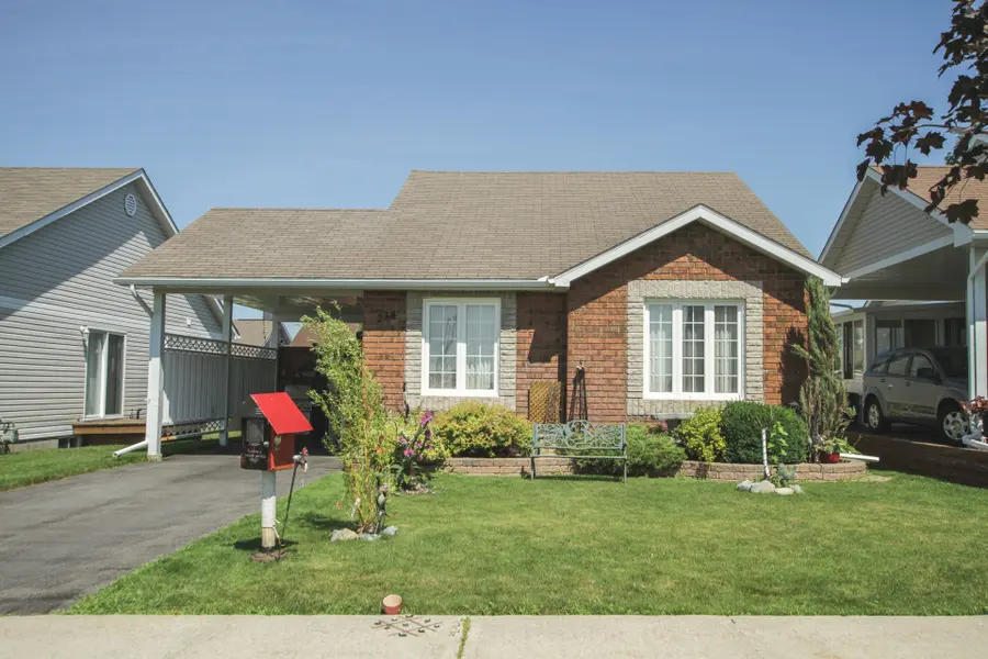 234 Hemlock CRES, Cornwall, ON K6H 7M2