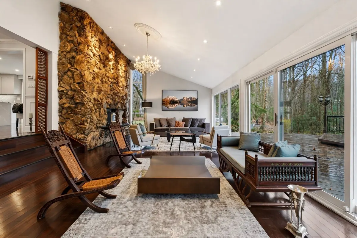 14038 Bayview AVE, Aurora, ON L4G 3G8