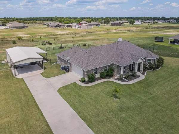 4384 Paige Drive, Caddo Mills, TX 75135