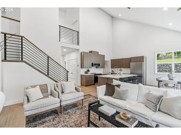 117 RED HAWK DR, Castle Rock, WA 98611