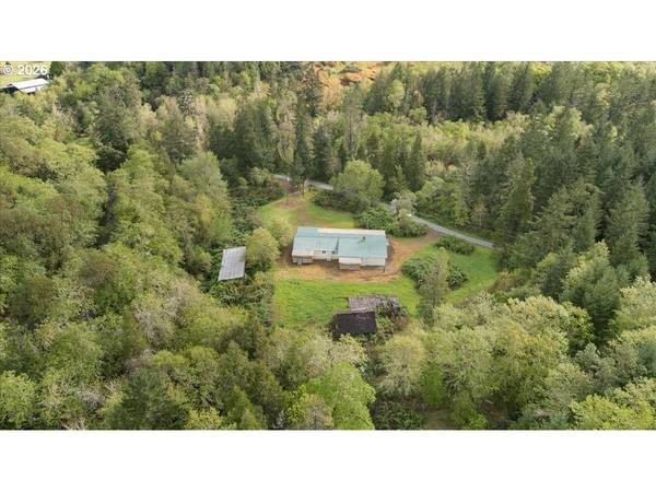 181 OAK HOLLOW LN, Riddle, OR 97469