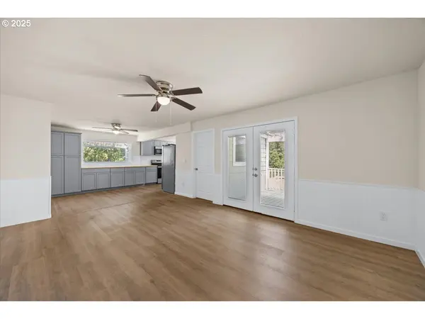 181 OAK HOLLOW LN, Riddle, OR 97469