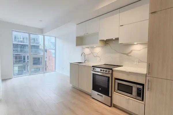 100 Queen ST E #606, Toronto C08, ON M5C 0B5