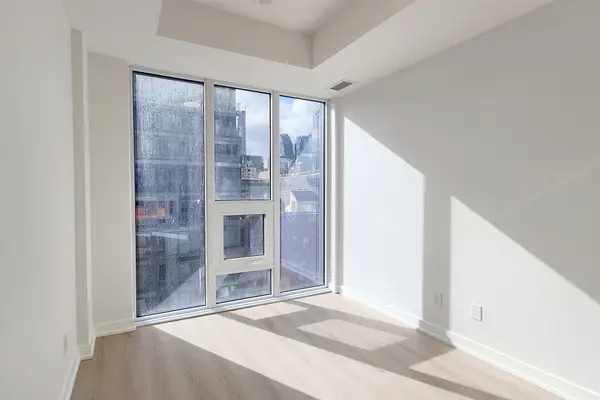 100 Queen ST E #606, Toronto C08, ON M5C 0B5