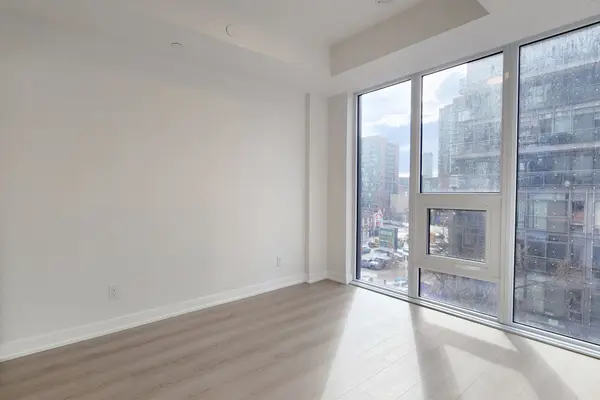 100 Queen ST E #606, Toronto C08, ON M5C 0B5