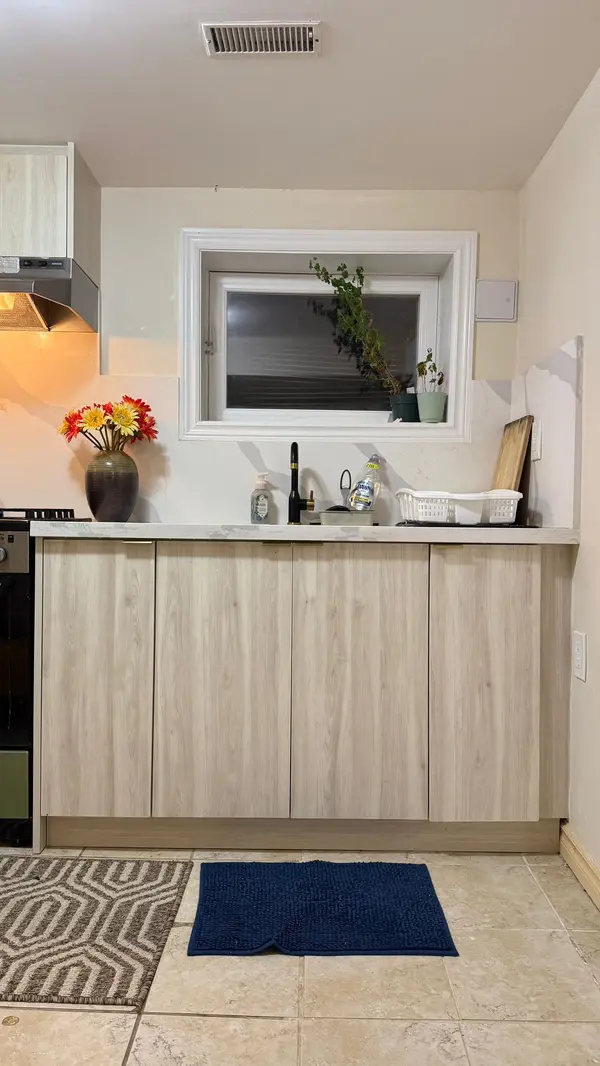 657 Pharmacy AVE #Bsmt, Toronto E04, ON M1L 3H6