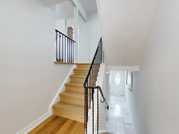 100 Bridletowne CIR #63, Toronto E05, ON M1W 2G8