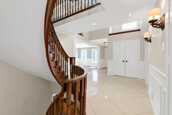 26 Cowles CT, Richmond Hill, ON L4C 9A5