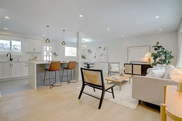 24 Drakefield RD, Markham, ON L3P 1G5