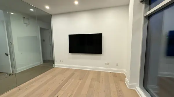 2380 Bristol CIR #12, Oakville, ON L6H 6M5