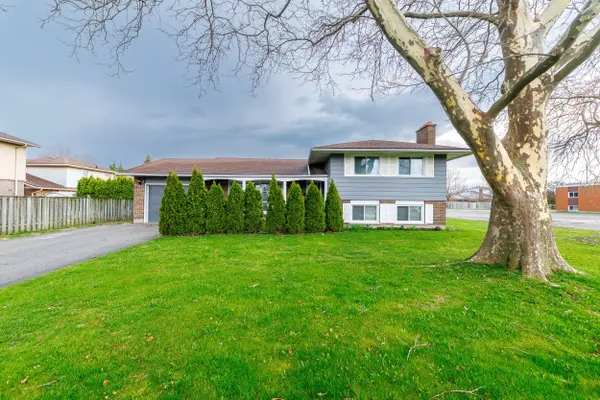 1 Royal Henley BLVD, St. Catharines, ON L2N 4R6