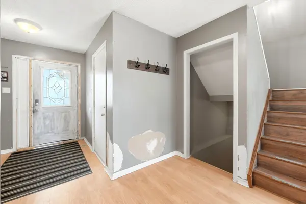 32 Bowcott CRES, London East, ON N5V 4W8