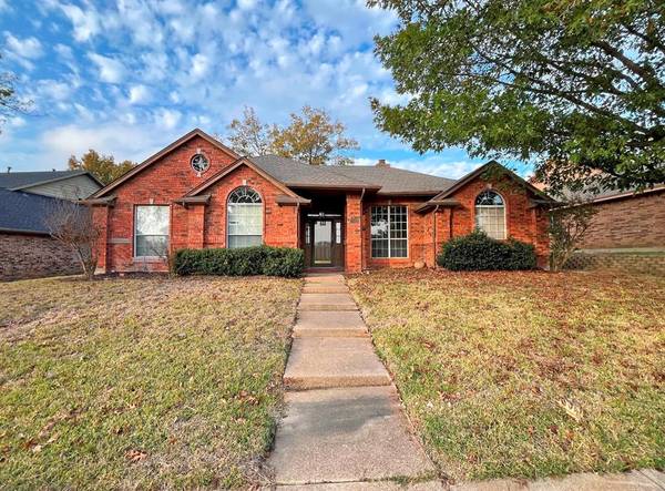 1513 Columbus Drive, Rowlett, TX 75089