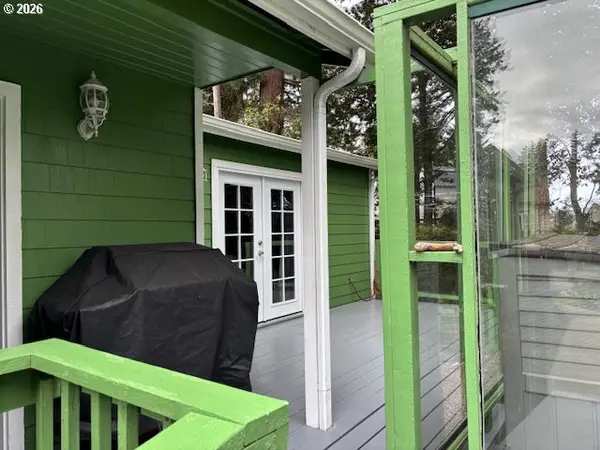 1484 SEACREST LN, Brookings, OR 97415