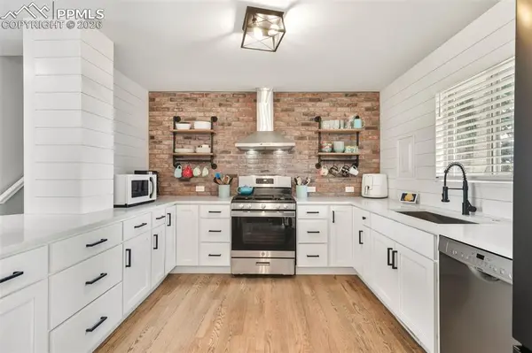 1414 Martin DR, Colorado Springs, CO 80915