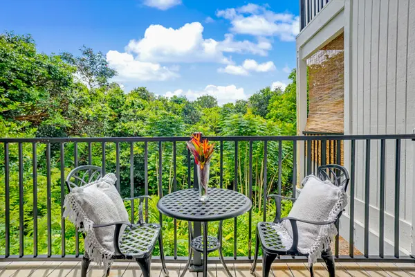 5301 KA HAKU RD #101, Princeville, HI 96722