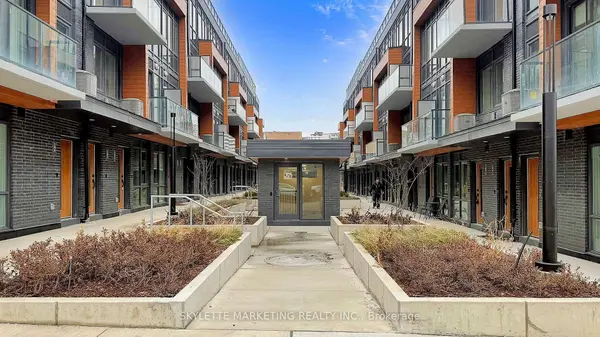 73 Curlew DR #35, Toronto C13, ON M3A 0B1