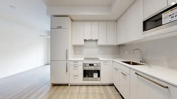 73 Curlew DR #35, Toronto C13, ON M3A 0B1