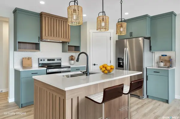 446 Fortosky MANOR, Saskatoon, SK S7M 5X3