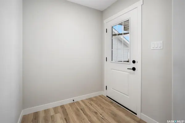 446 Fortosky MANOR, Saskatoon, SK S7M 5X3