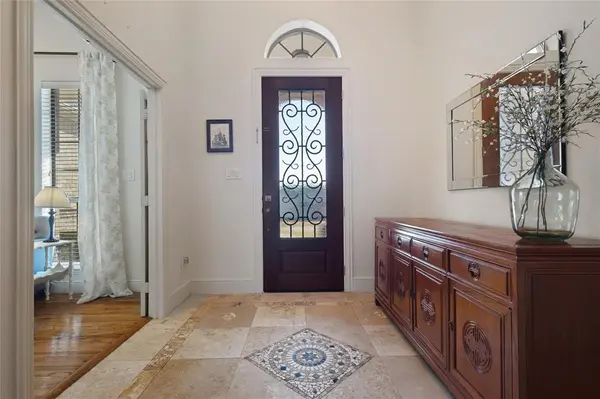 7701 Oak Creek Lane, Denton, TX 76208