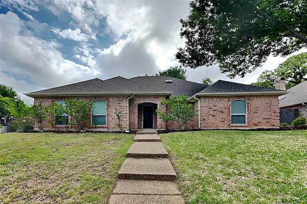 4315 Rambling Creek Drive, Arlington, TX 76016