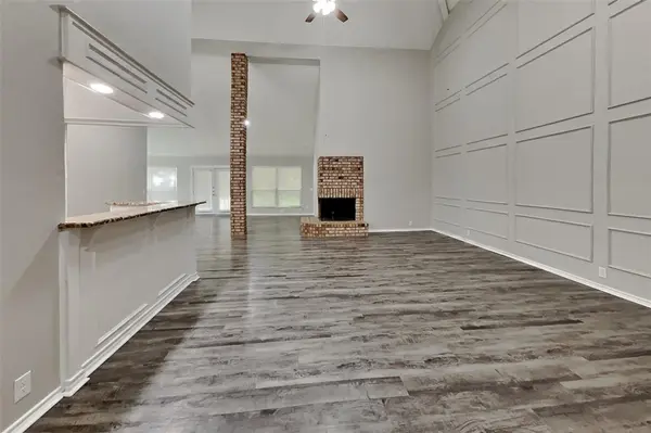 4315 Rambling Creek Drive, Arlington, TX 76016