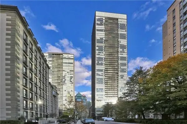 101 Charles ST E #2810, Toronto C08, ON M4Y 0A9