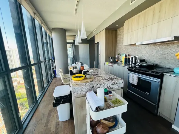 101 Charles ST E #2810, Toronto C08, ON M4Y 0A9