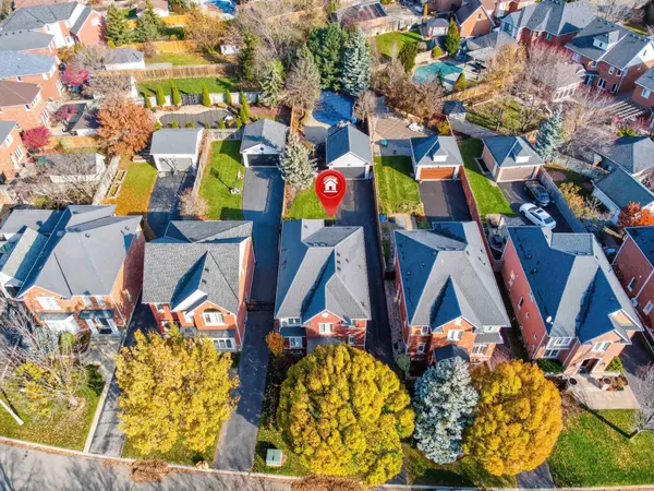 2393 Ennerdale RD, Oakville, ON L6H 6N5