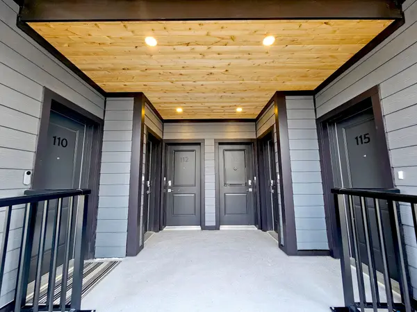 708 Woolwich ST #114, Guelph, ON N1H 3Z1