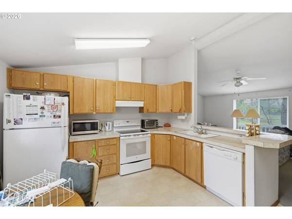 2314 MAIA LOOP, Springfield, OR 97477