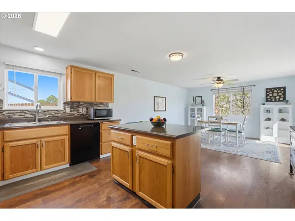 9011 NE 136TH AVE, Vancouver, WA 98682