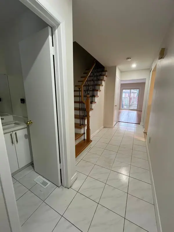 60 Plum Brook CRES, Toronto E07, ON M1S 3Z8