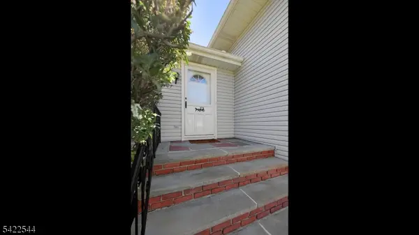 407 Cayuga Way, Westfield Town, NJ 07090