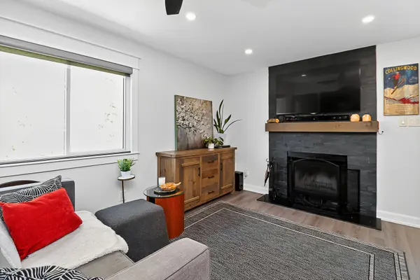 15 Dawson DR #3, Collingwood, ON L9Y 5B4