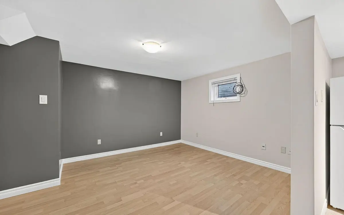 764 Botany Hill(Lower Unit) CRES, Newmarket, ON L3Y 3A8