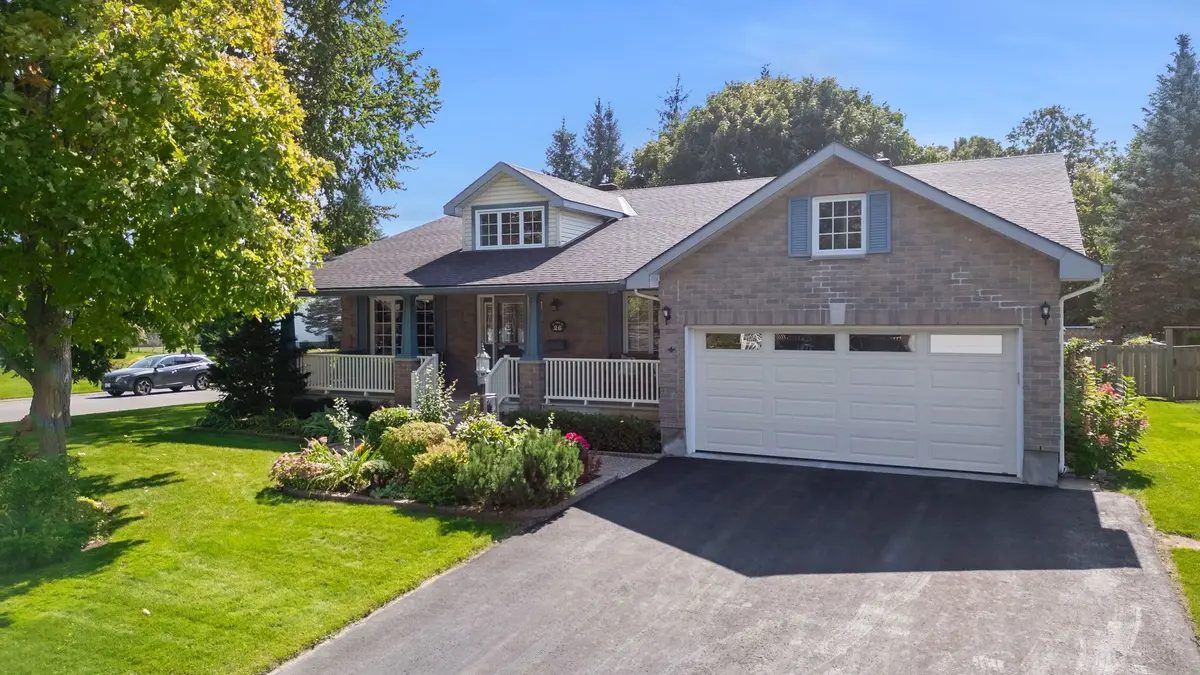 26 Moore ST, Stittsville - Munster - Richmond, ON K0A 2Z0